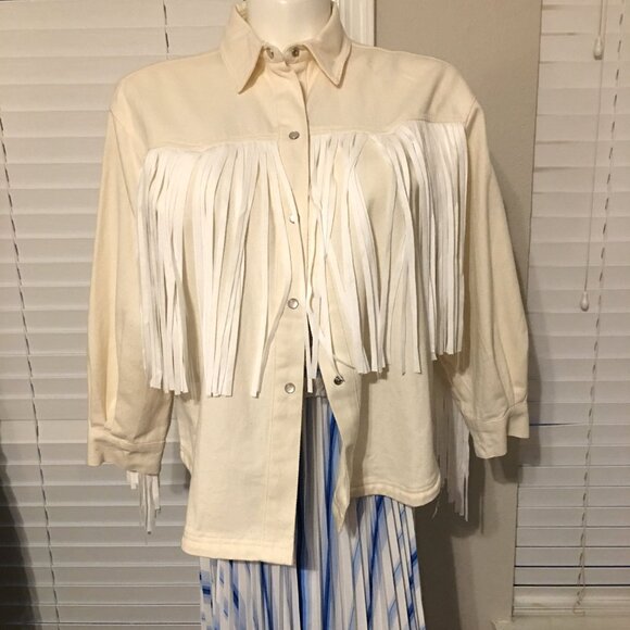 White Fringed Denim Jacket Size Large NEW - So Cute Jac1 - Picture 2 of 6